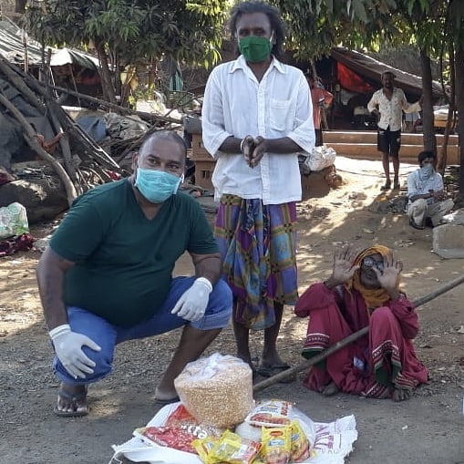 Mauris Bhai serving needy